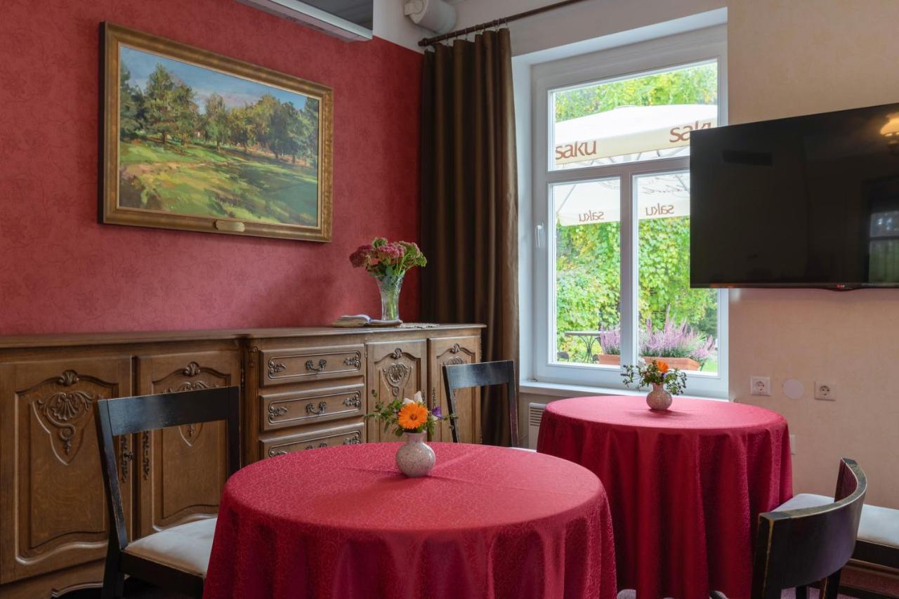 Verevi Motel Elva Extérieur photo